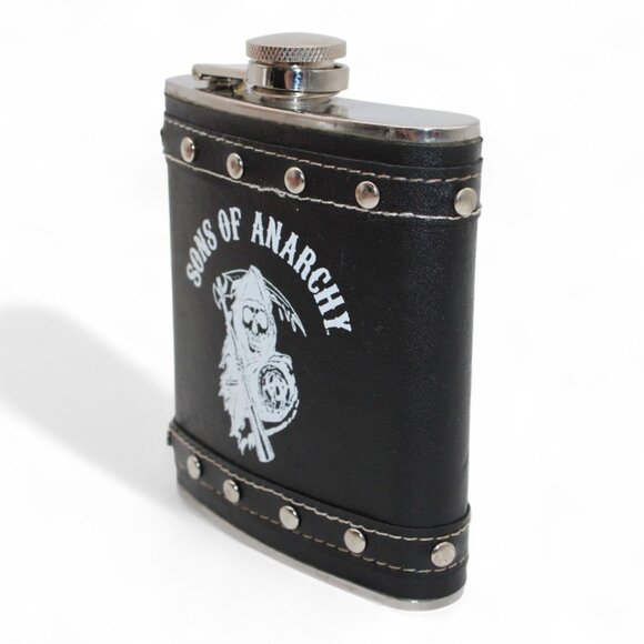 Sons Of Anarchy Black Stainless Steel & Faux Leather Flask With Rivet Design 8 O - Picture 5 of 5